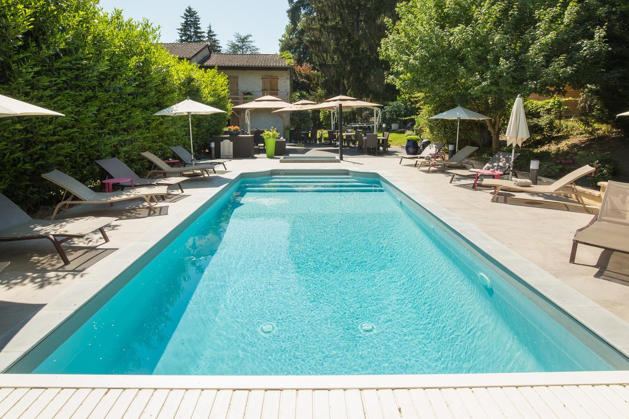 Logis Hotel Le Petit Casset 라부와세 외부 사진