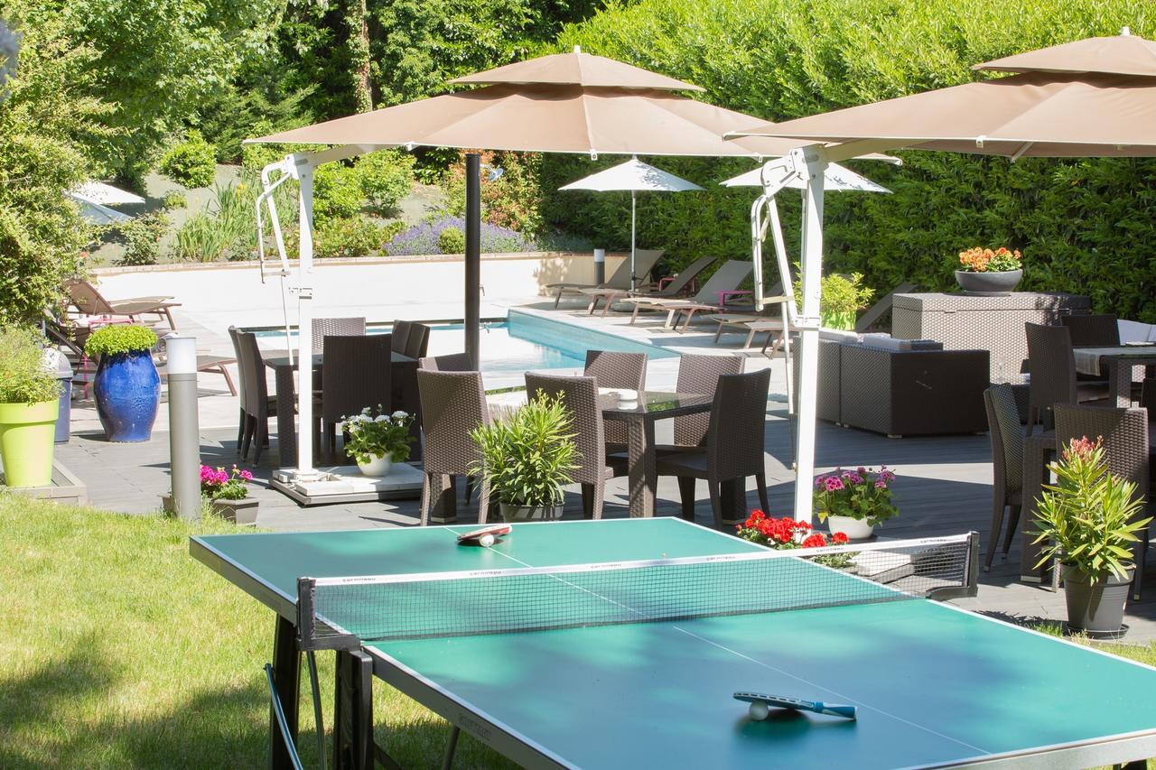 Logis Hotel Le Petit Casset 라부와세 외부 사진