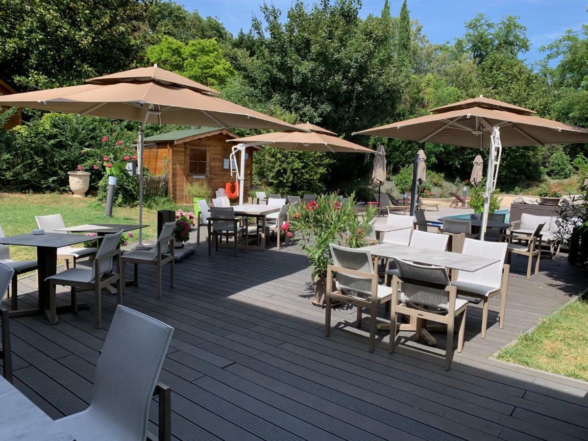Logis Hotel Le Petit Casset 라부와세 외부 사진